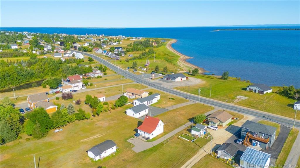 7578 Rue Saint-Paul St, Bas-Caraquet, NB