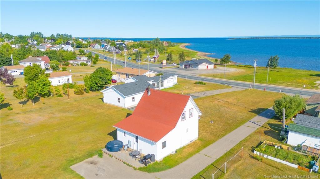7578 Rue Saint-Paul St, Bas-Caraquet, NB