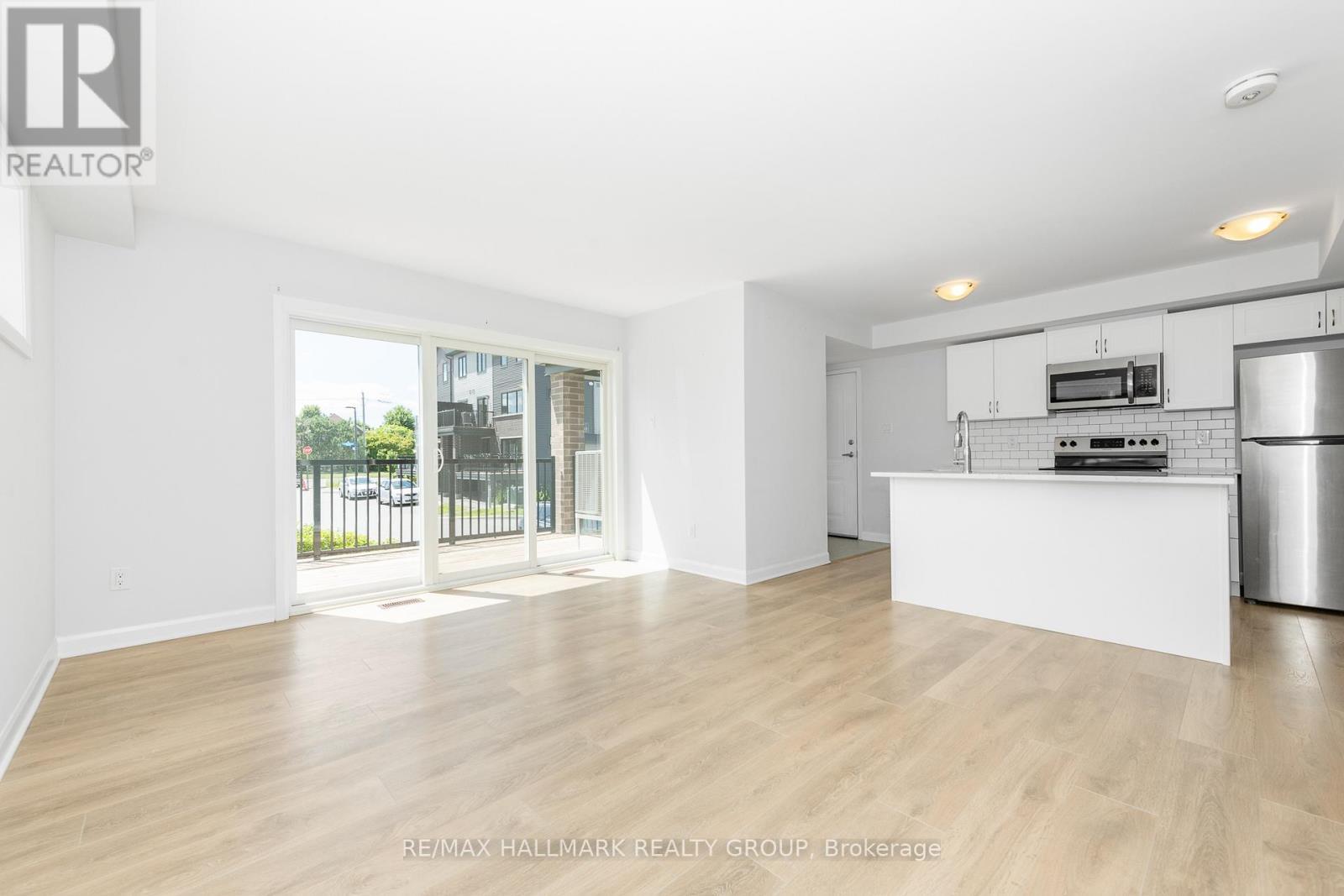16 - 415 Eldorado Private, Ottawa, ON - Indoor Photo Showing Kitchen