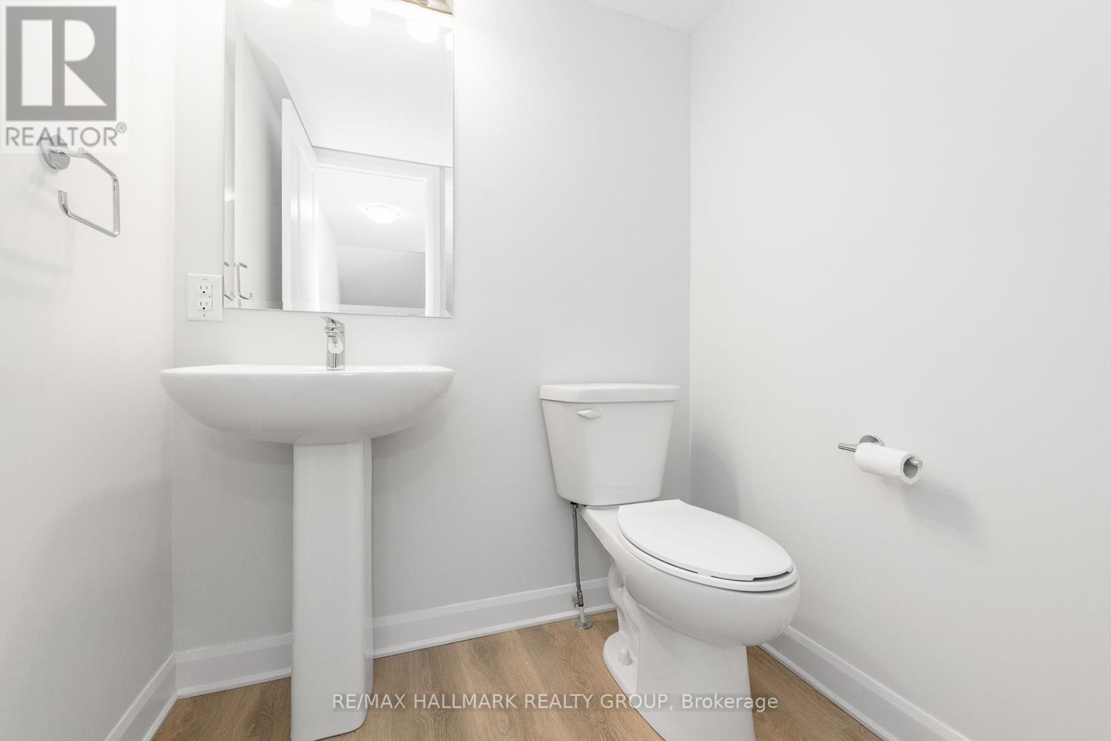 16 - 415 Eldorado Private, Ottawa, ON - Indoor Photo Showing Bathroom