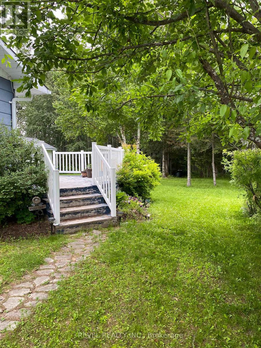 417 Main Street, Smooth Rock Falls (Srf), ON - Outdoor