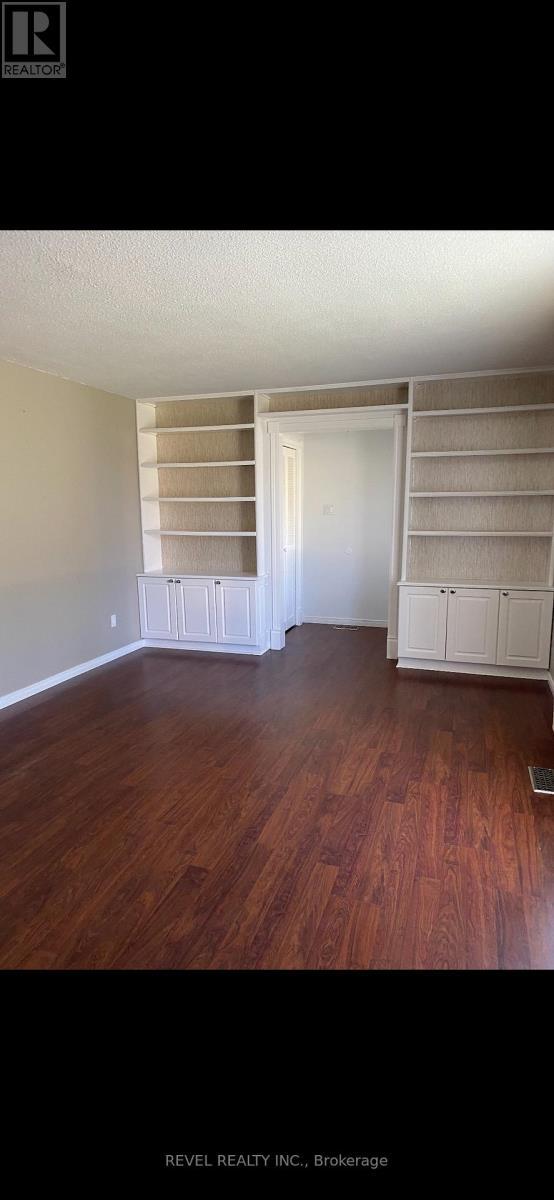 417 Main Street, Smooth Rock Falls (Srf), ON - Indoor Photo Showing Other Room