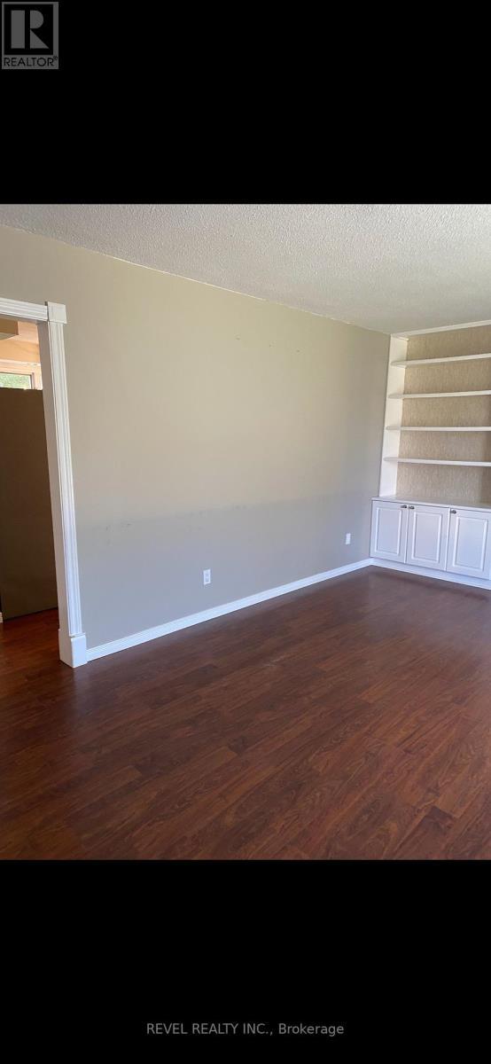 417 Main Street, Smooth Rock Falls (Srf), ON - Indoor Photo Showing Other Room