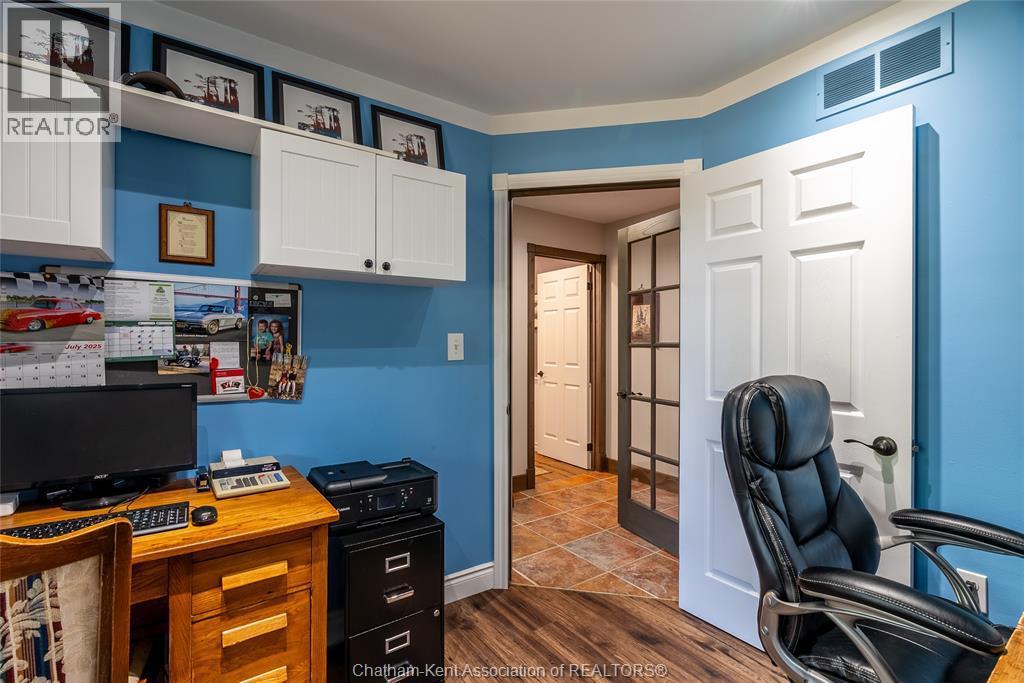19281 Highbanks Road, Cedar Springs, ON - Indoor Photo Showing Office