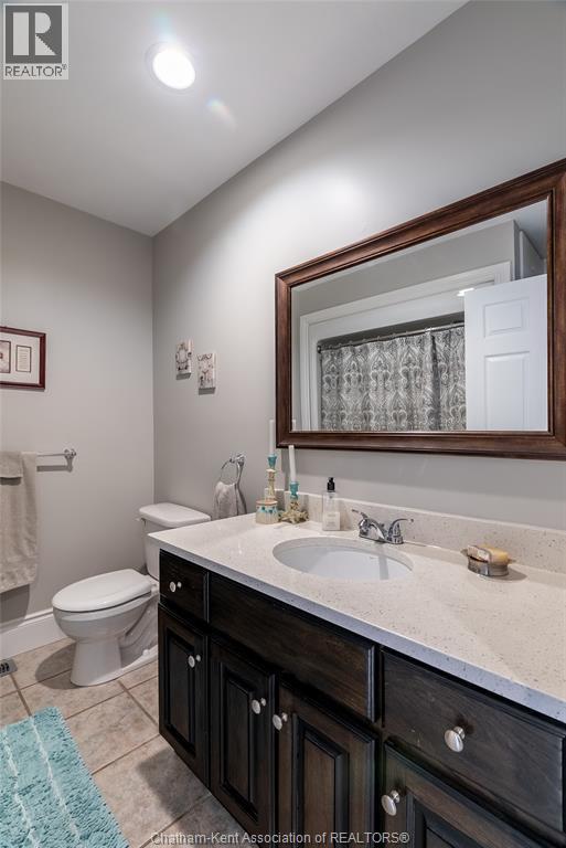 19281 Highbanks Road, Cedar Springs, ON - Indoor Photo Showing Bathroom
