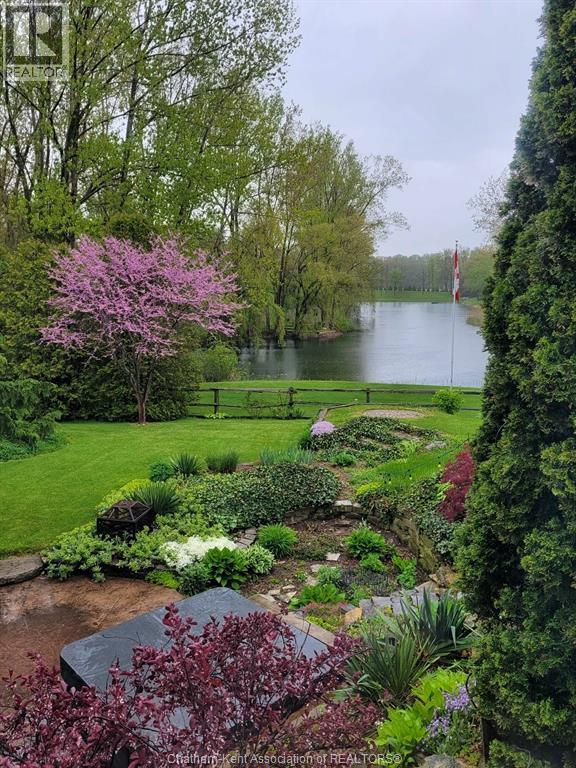 19281 Highbanks Road, Cedar Springs, ON - Outdoor