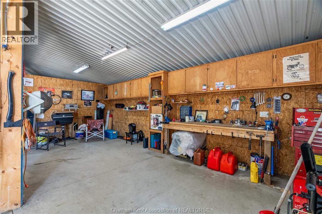 19281 Highbanks Road, Cedar Springs, ON - Indoor Photo Showing Garage