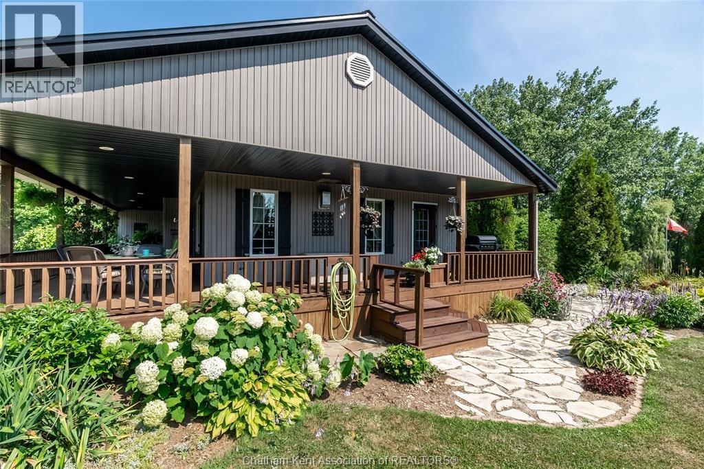 19281 Highbanks Road, Cedar Springs, ON - Outdoor With Deck Patio Veranda