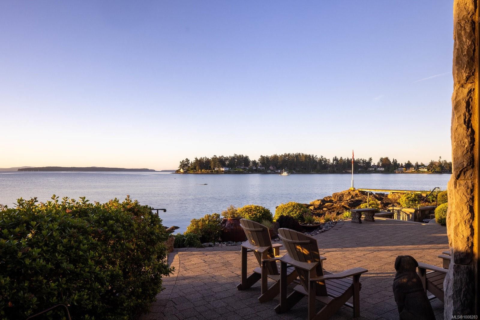 10493 Allbay Rd, Sidney, BC