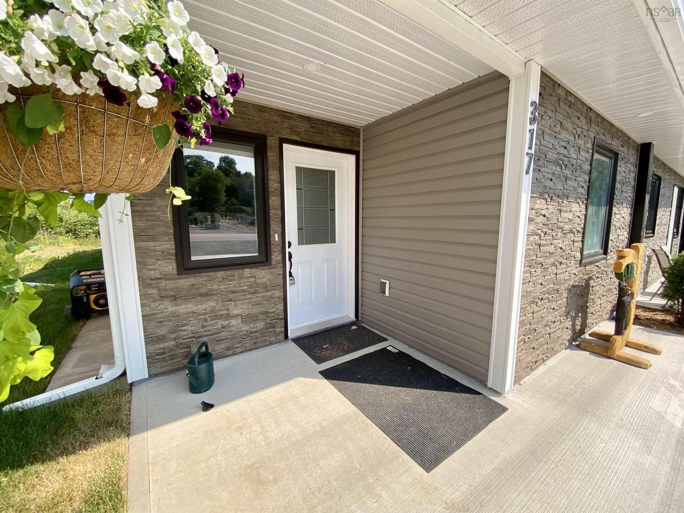 317 Nichols Avenue, North Kentville, NS