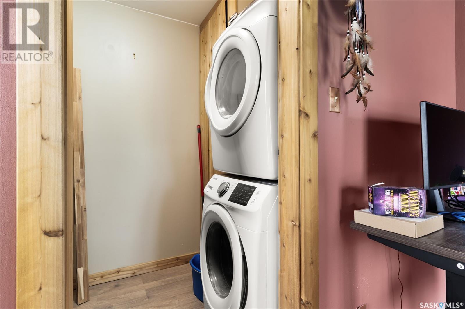 Knowles Acreage - 2.87 Acres Near Craven, Longlaketon Rm No. 219, SK - Indoor Photo Showing Laundry Room