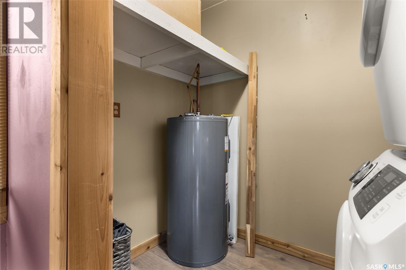 Knowles Acreage - 2.87 Acres Near Craven, Longlaketon Rm No. 219, SK - Indoor Photo Showing Laundry Room