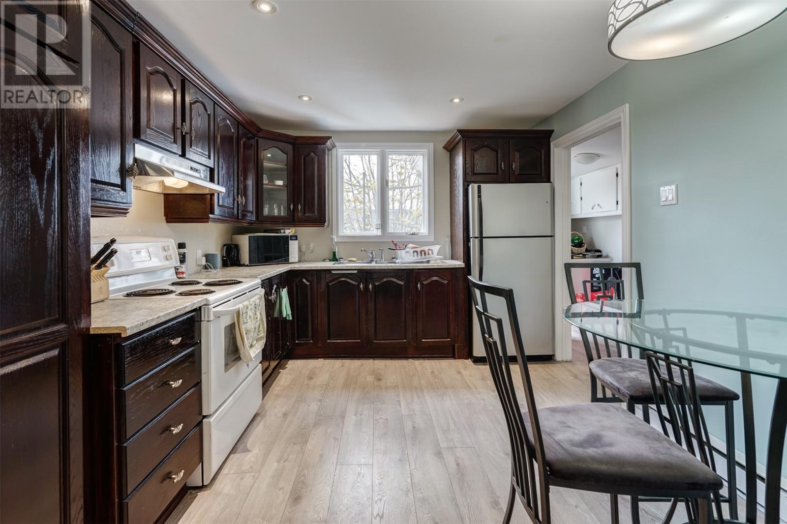 1303 Main Road, Dunville, NL - Indoor Photo Showing Kitchen