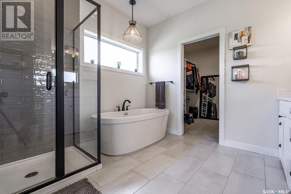 10 Applewood Place, Corman Park Rm No. 344, SK - Indoor Photo Showing Bathroom
