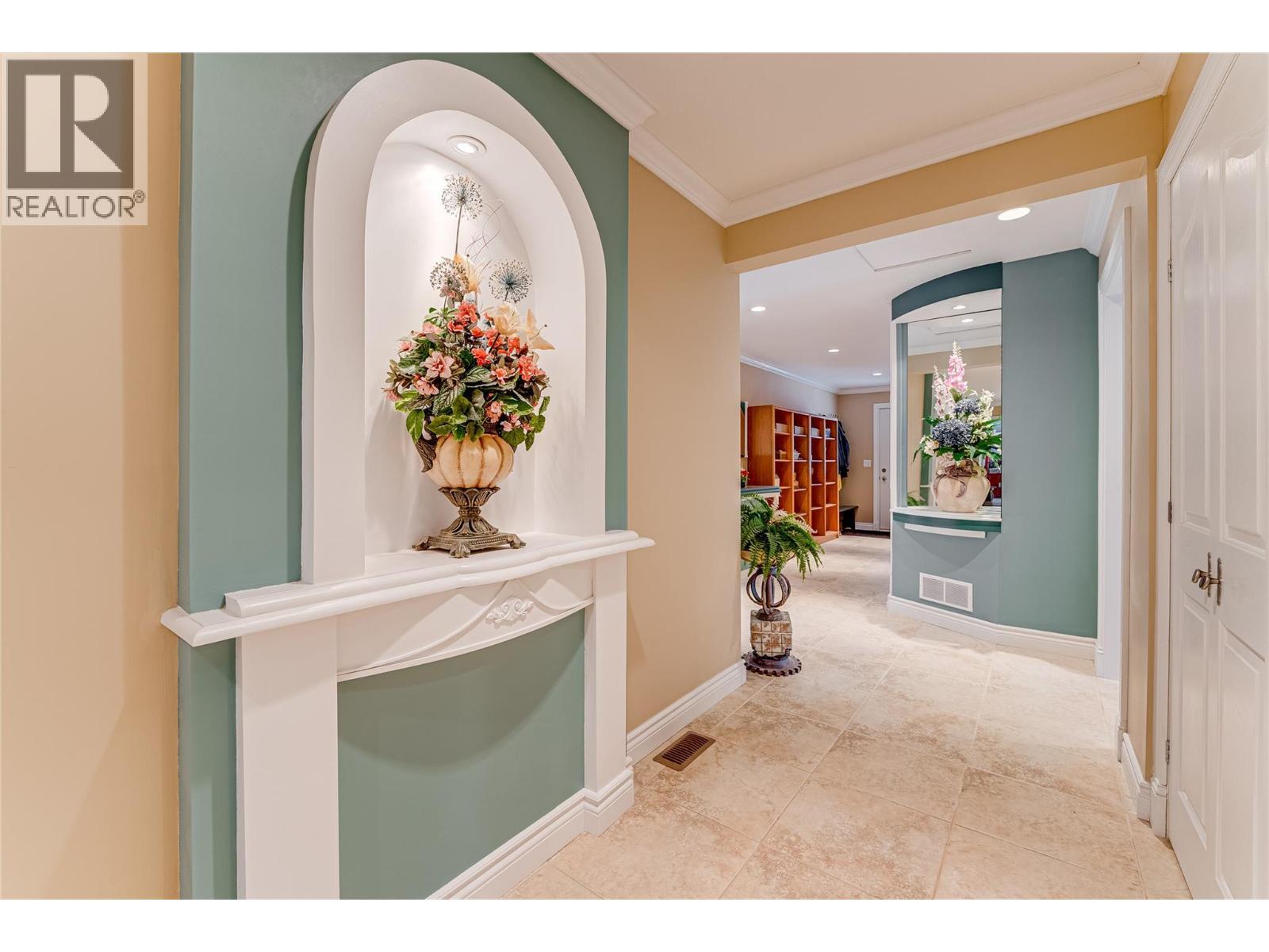 39 Ladyslipper Road, Lumby, BC - Indoor Photo Showing Other Room