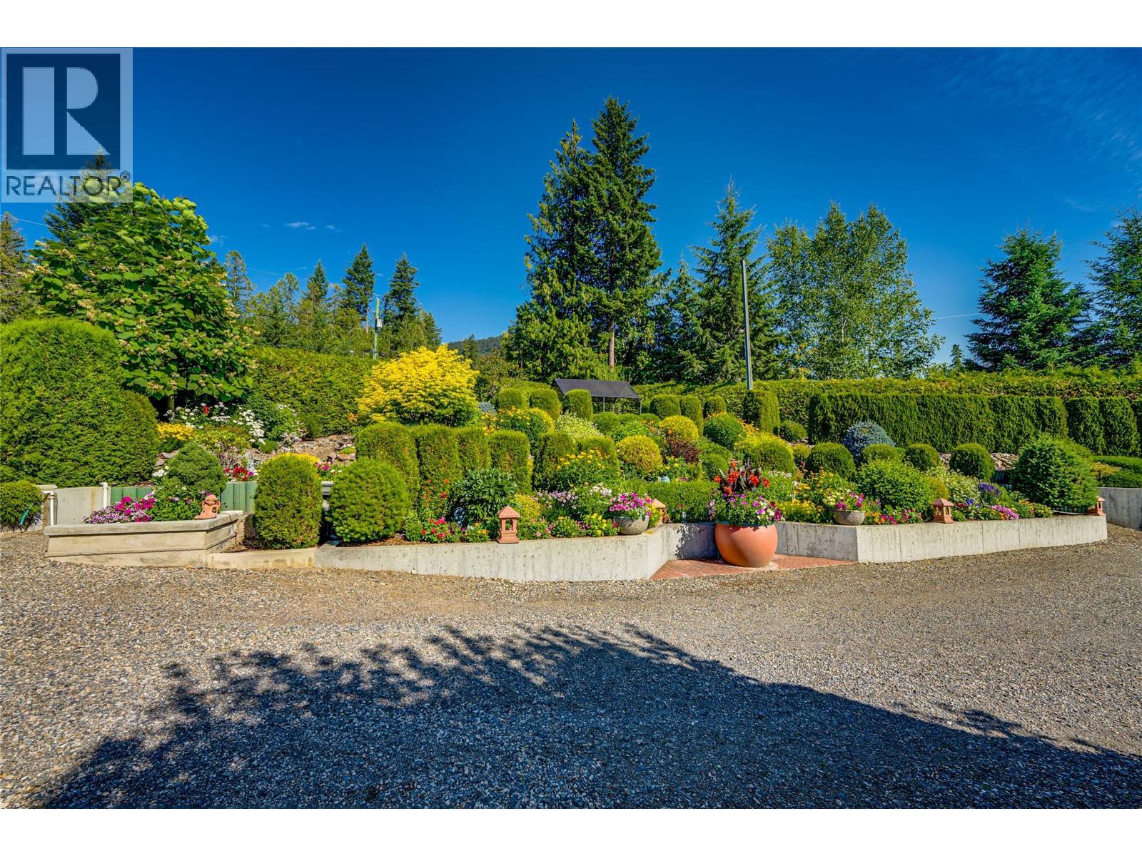 39 Ladyslipper Road, Lumby, BC - Outdoor