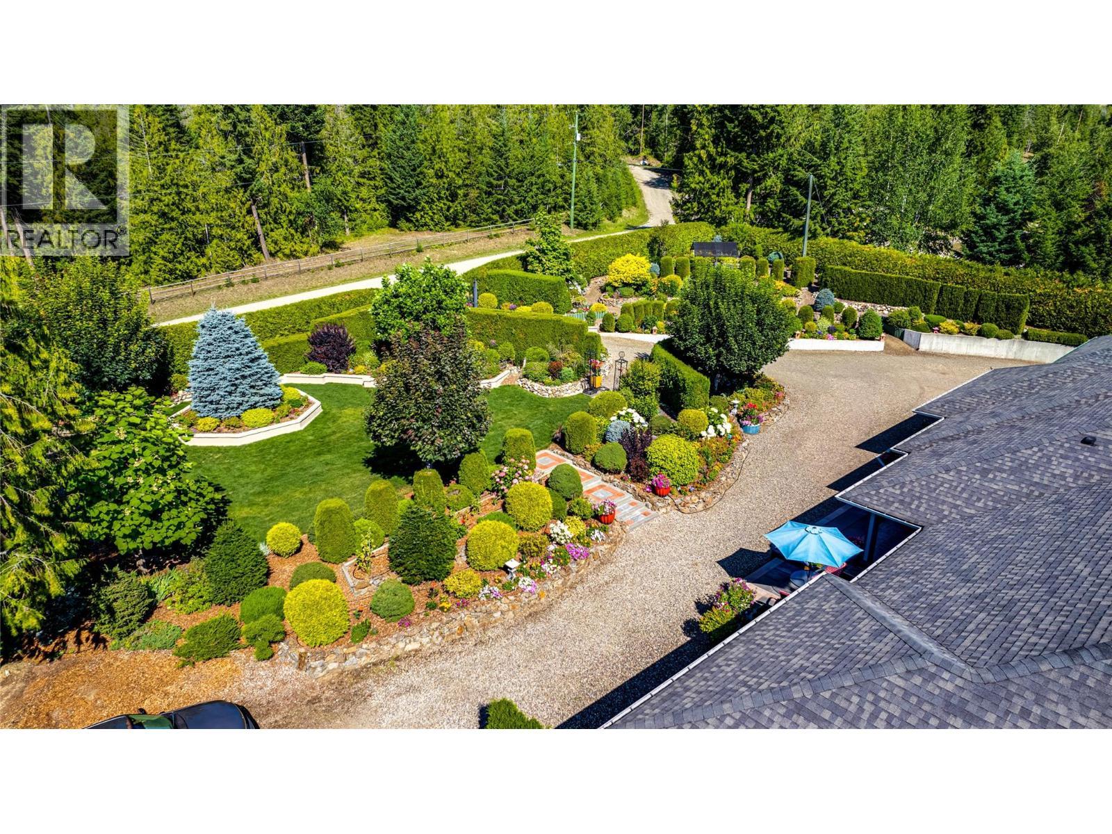 39 Ladyslipper Road, Lumby, BC - Outdoor