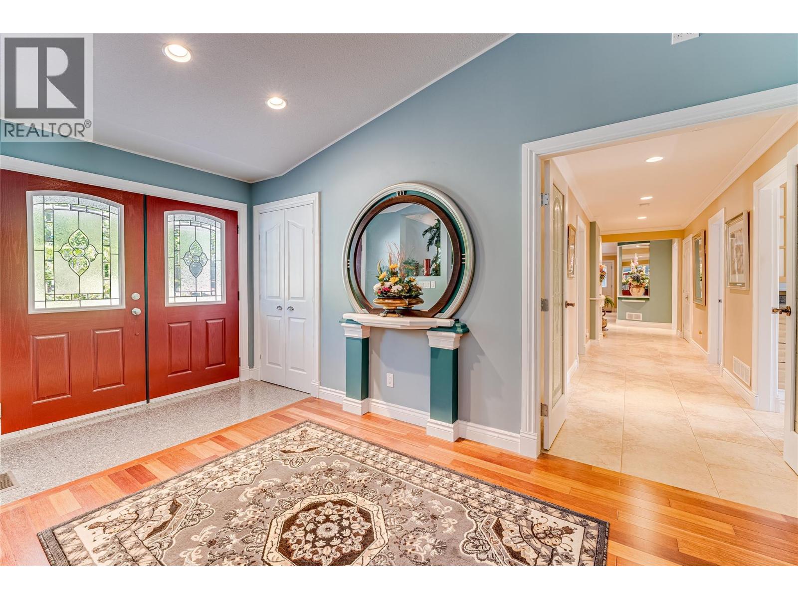 39 Ladyslipper Road, Lumby, BC - Indoor Photo Showing Other Room