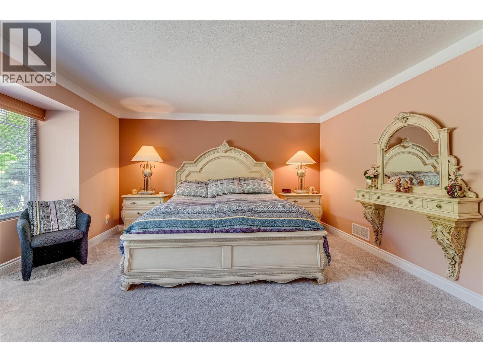 39 Ladyslipper Road, Lumby, BC - Indoor Photo Showing Bedroom