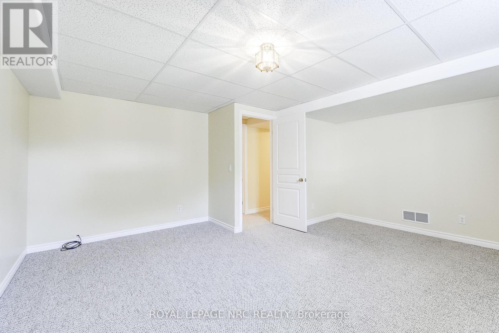 12 - 92 Loretta Drive, Niagara-On-The-Lake (Virgil), ON