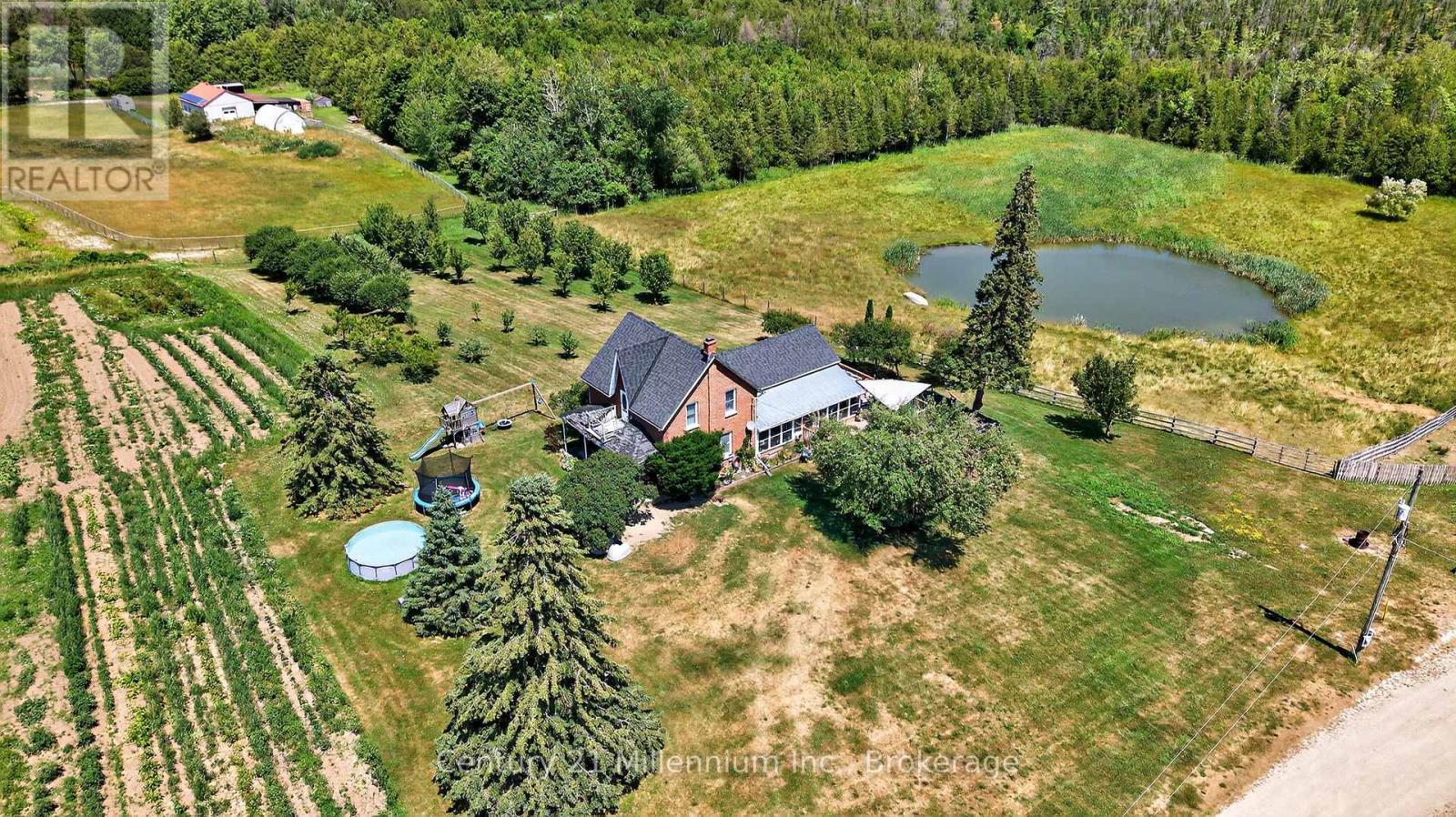 1617 42 County Road, Clearview, ON