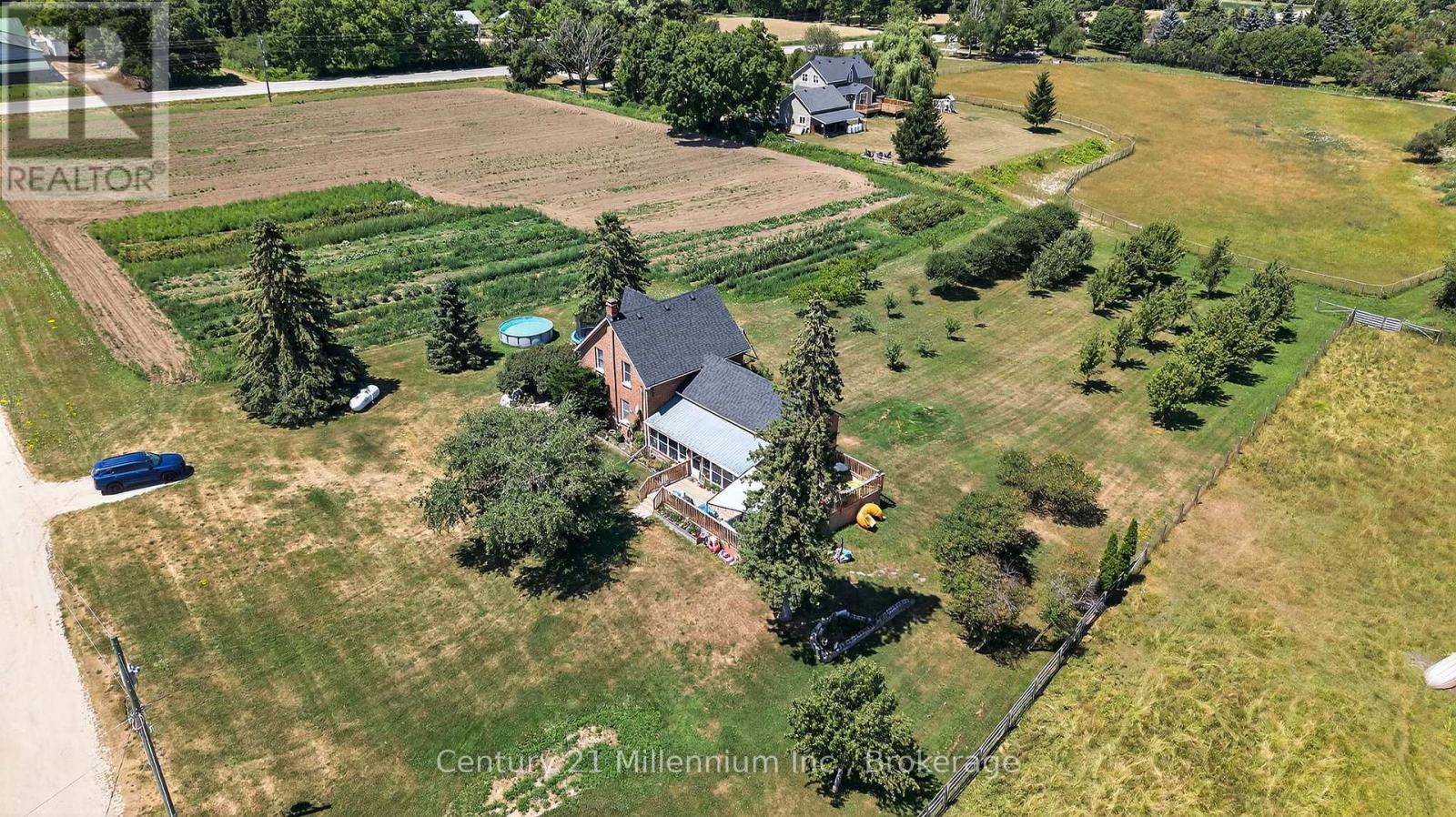 1617 42 County Road, Clearview, ON