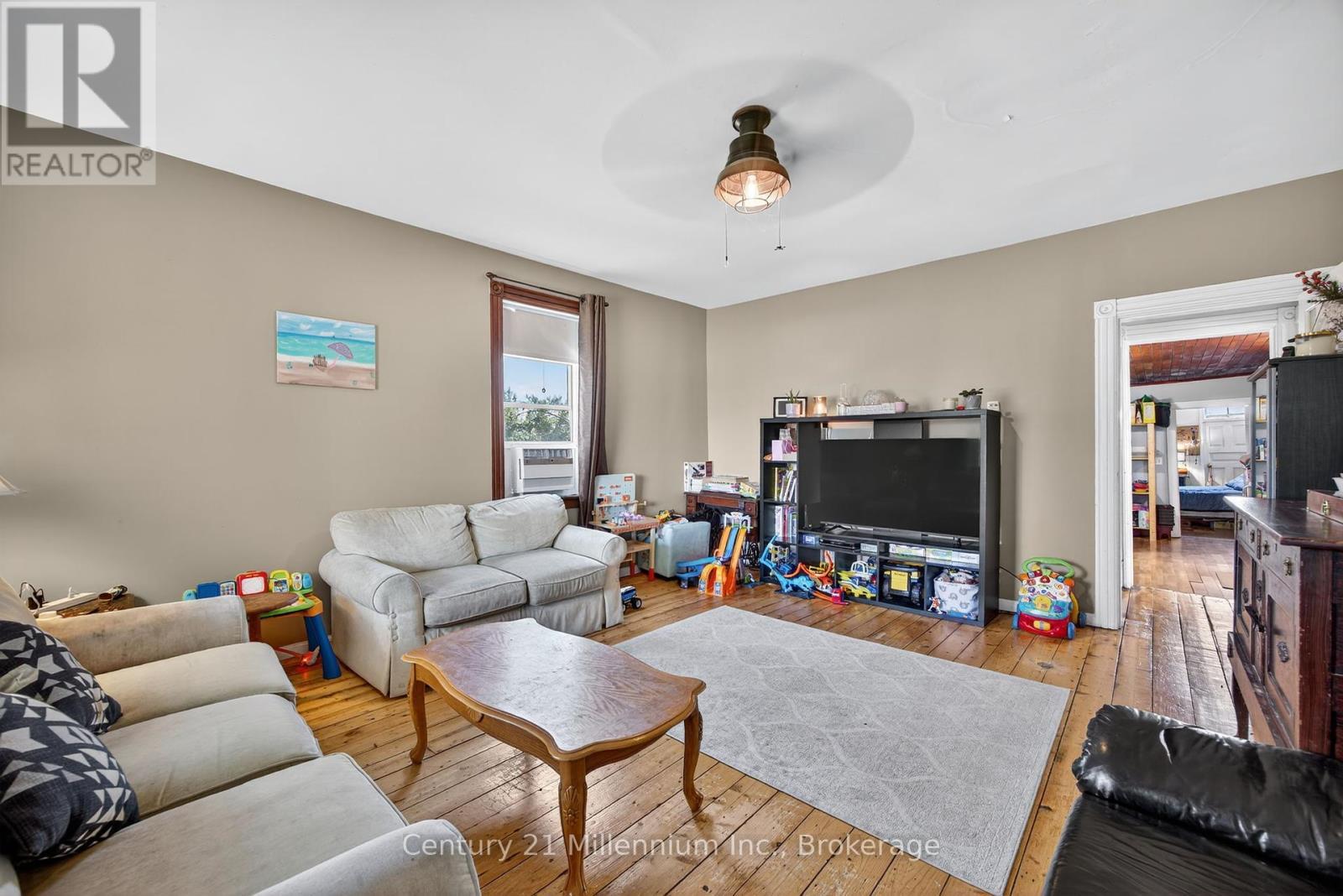 1617 42 County Road, Clearview, ON