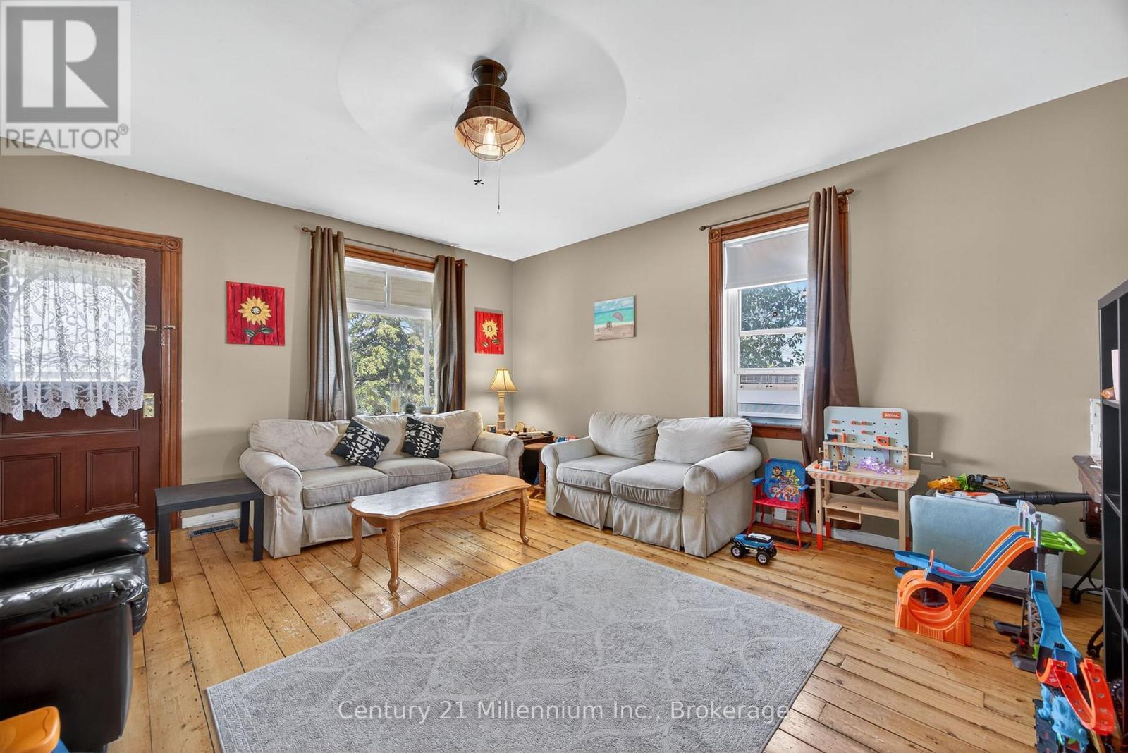 1617 42 County Road, Clearview, ON