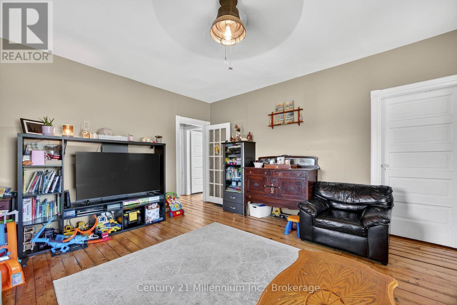 1617 42 County Road, Clearview, ON