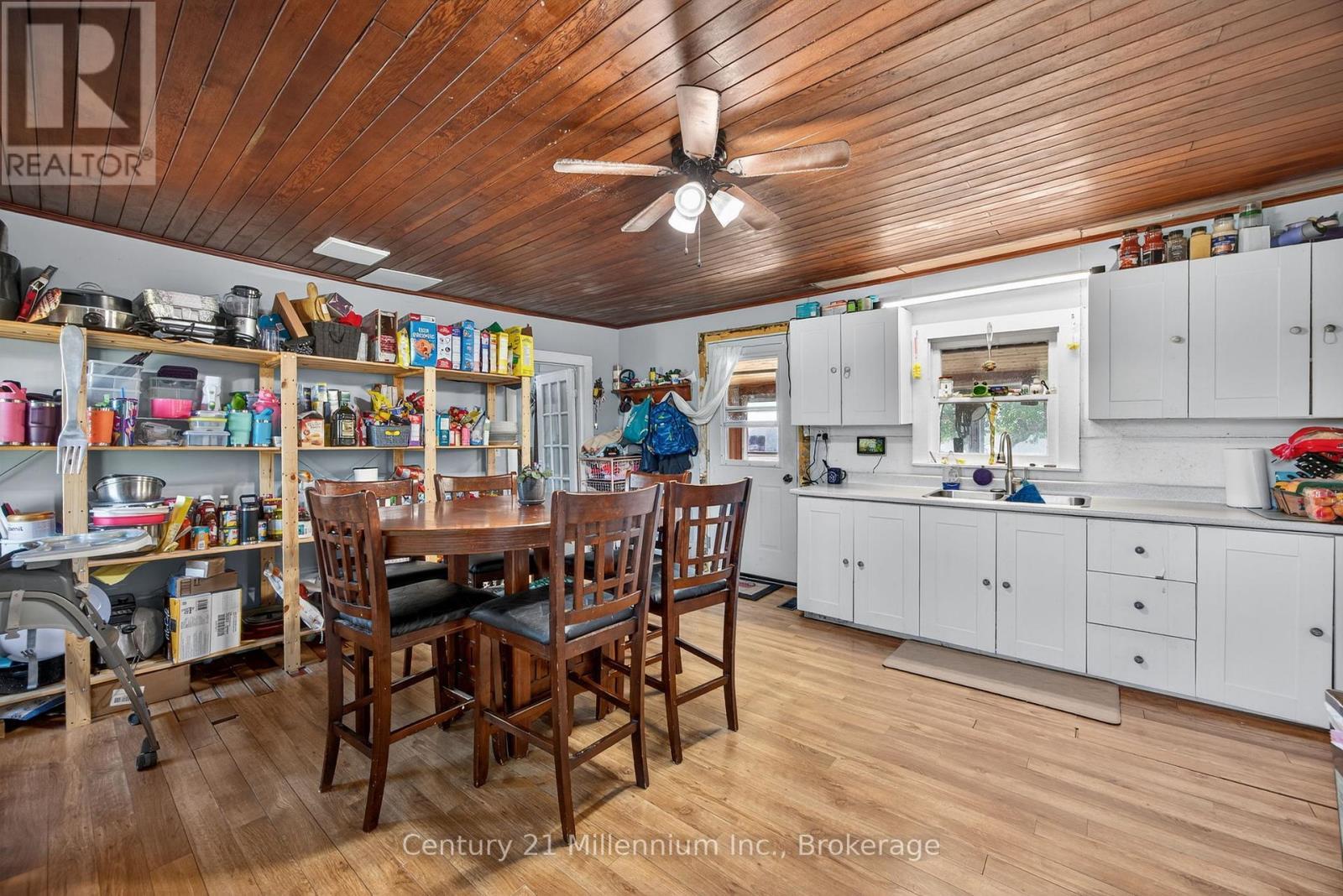 1617 42 County Road, Clearview, ON