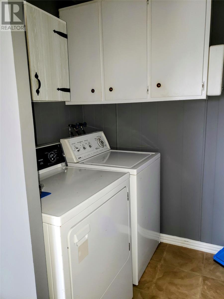 146 Main Street, Newtown, NL - Indoor Photo Showing Laundry Room