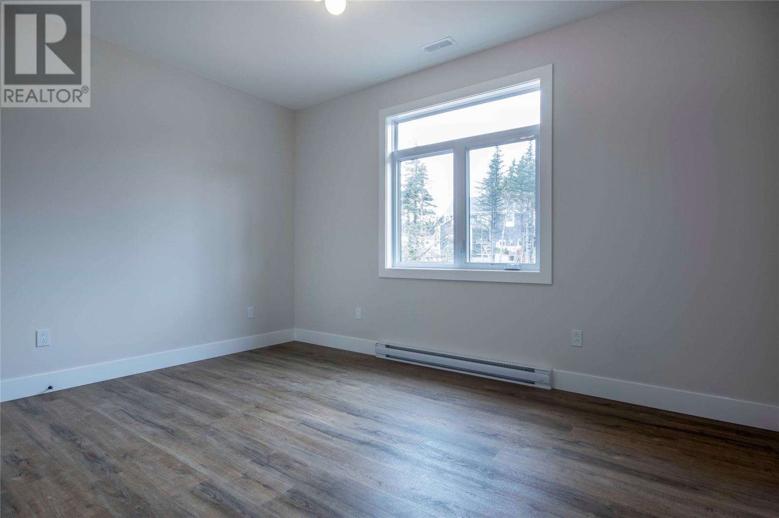 24 Colorado Street, Paradise, NL - Indoor Photo Showing Other Room