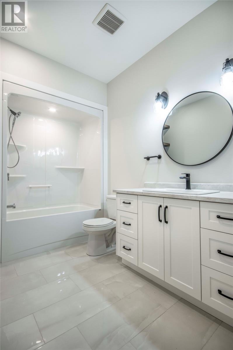 24 Colorado Street, Paradise, NL - Indoor Photo Showing Bathroom