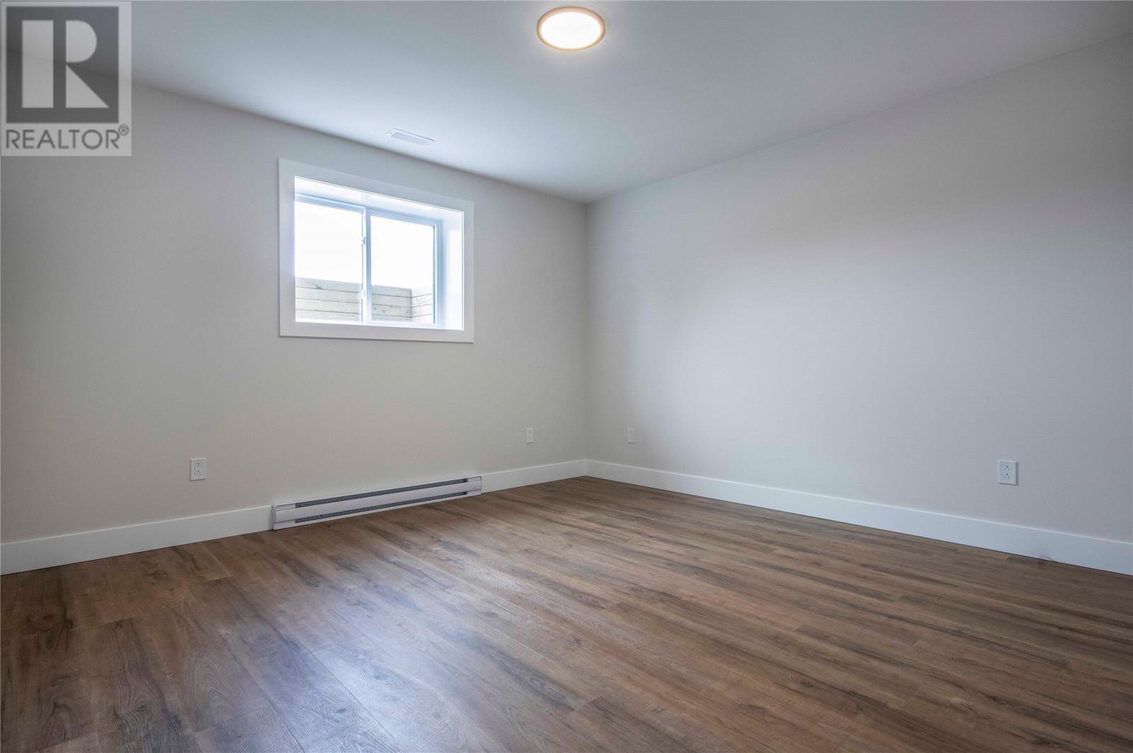 24 Colorado Street, Paradise, NL - Indoor Photo Showing Other Room