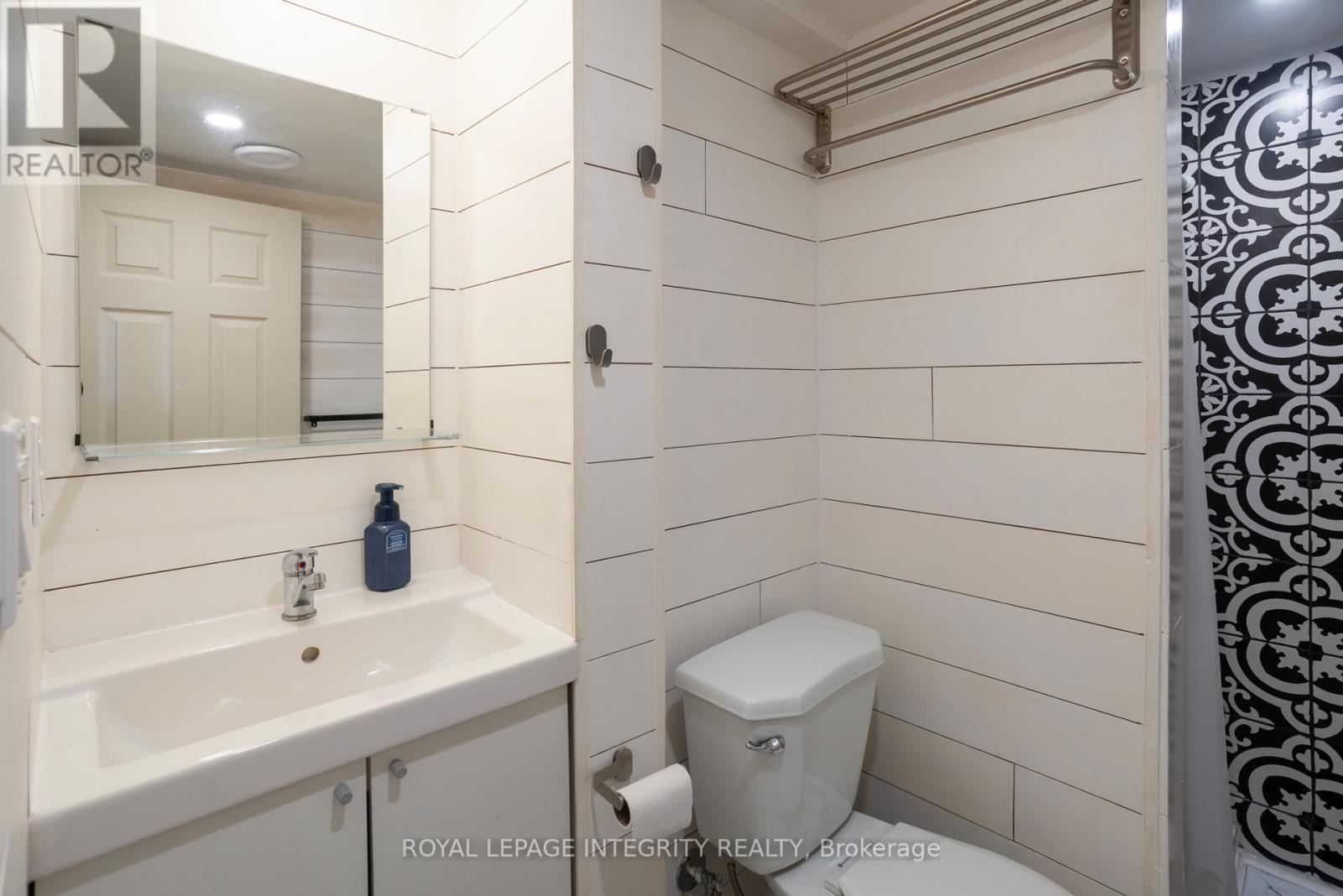 36 Mona Mcbride Drive, Arnprior, ON - Indoor Photo Showing Bathroom