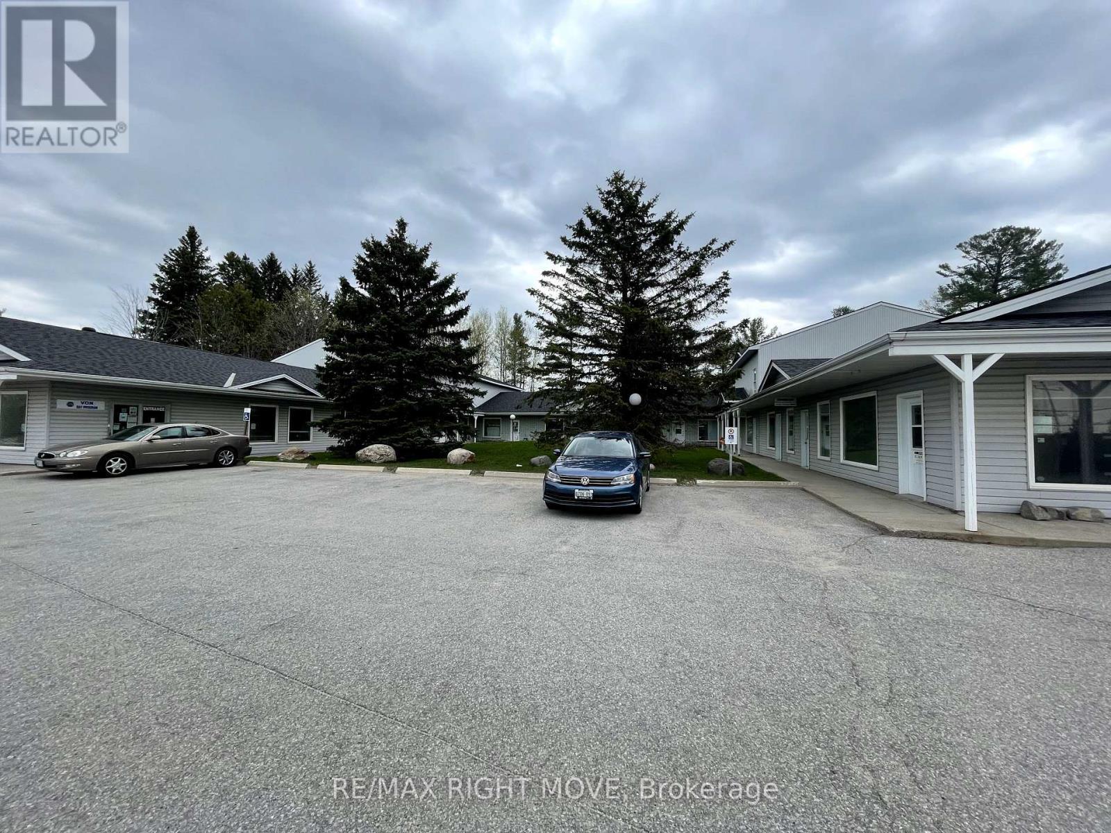 4 - 4337 Burnside Line, Severn, ON