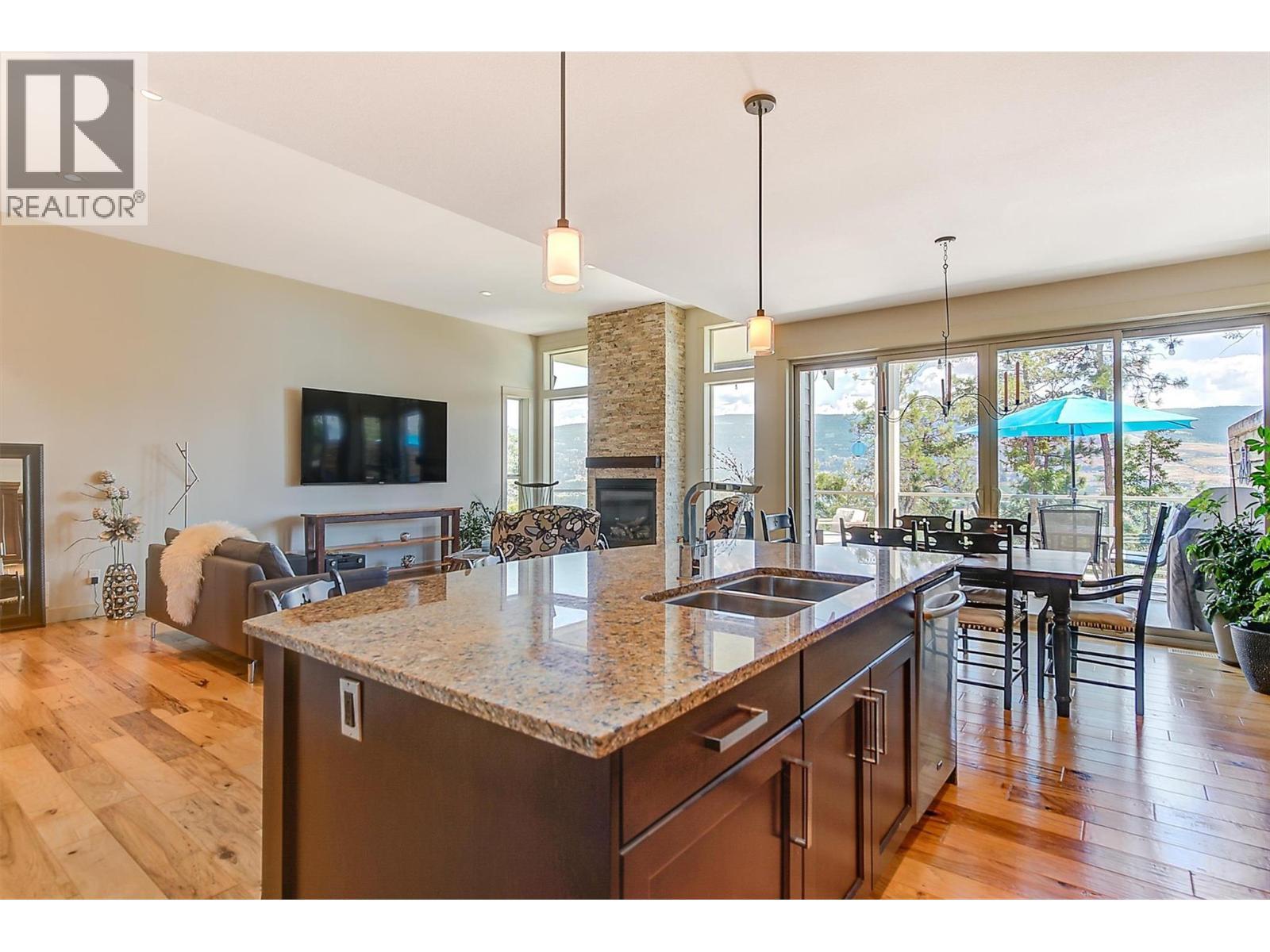 2191 Salerno Court, Kelowna, BC - Indoor