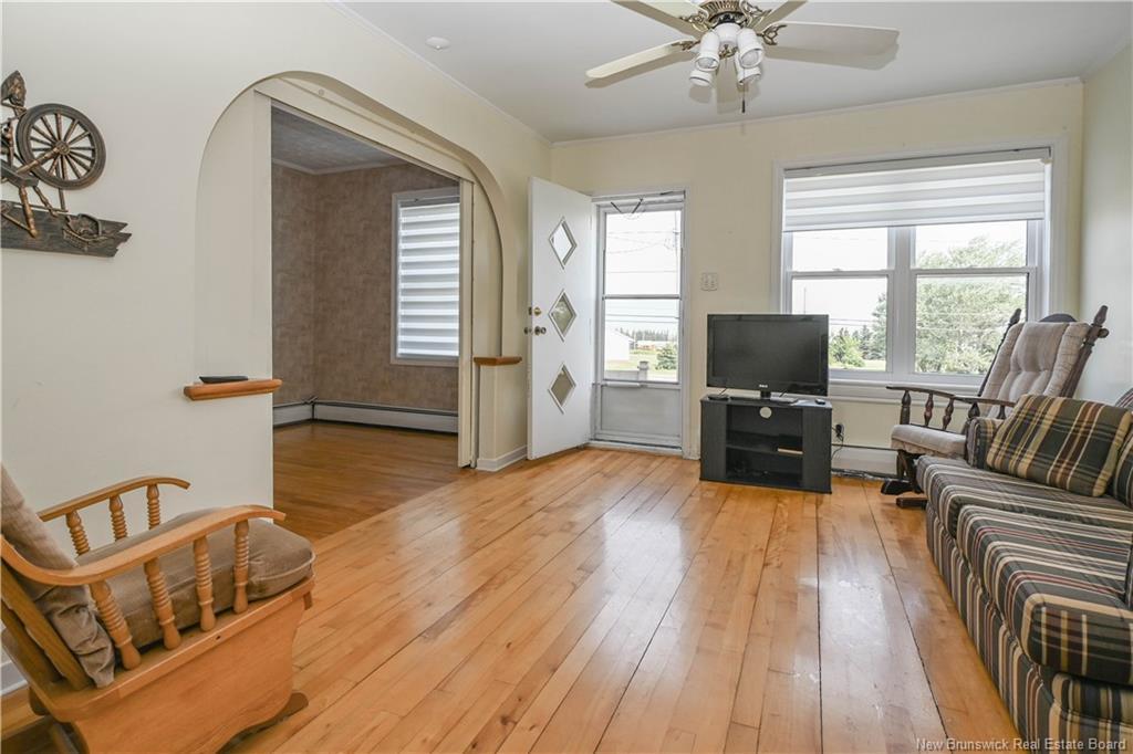 7934 Rue Saint-Paul St, Bas-Caraquet, NB