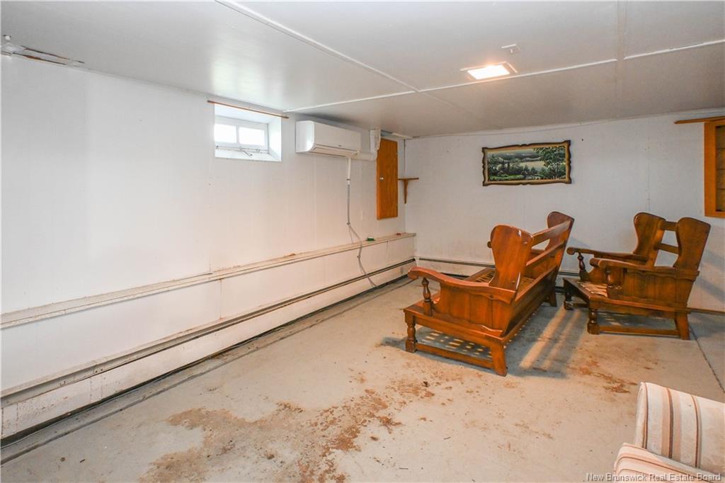 7934 Rue Saint-Paul St, Bas-Caraquet, NB