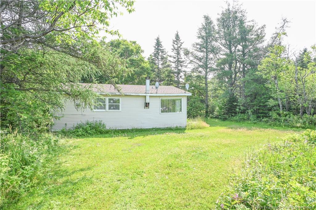 7934 Rue Saint-Paul St, Bas-Caraquet, NB