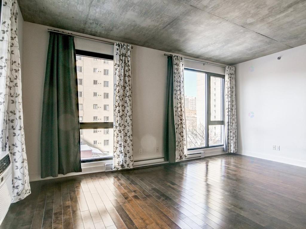 - 602-1414 Rue Chomedey, Montréal (Ville-Marie), QC - Indoor Photo Showing Other Room