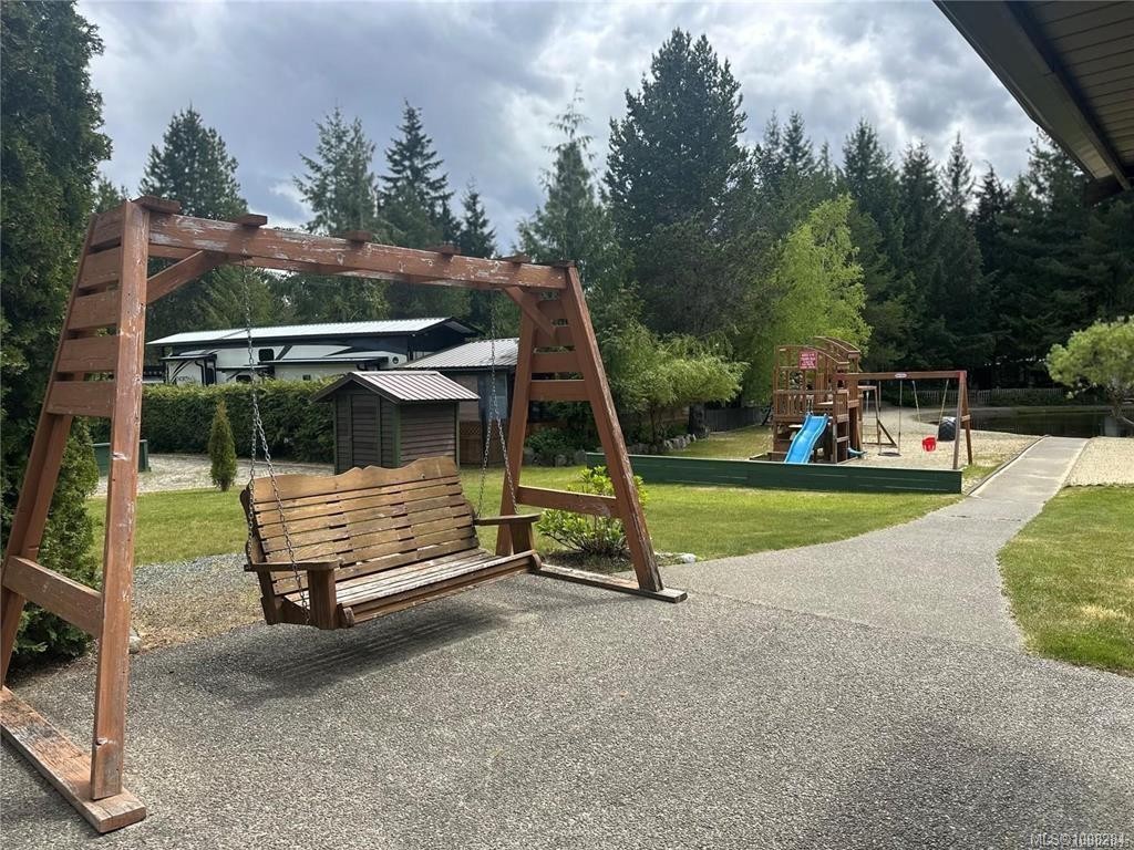 D4-2650 Turnbull Rd, Qualicum Beach, BC