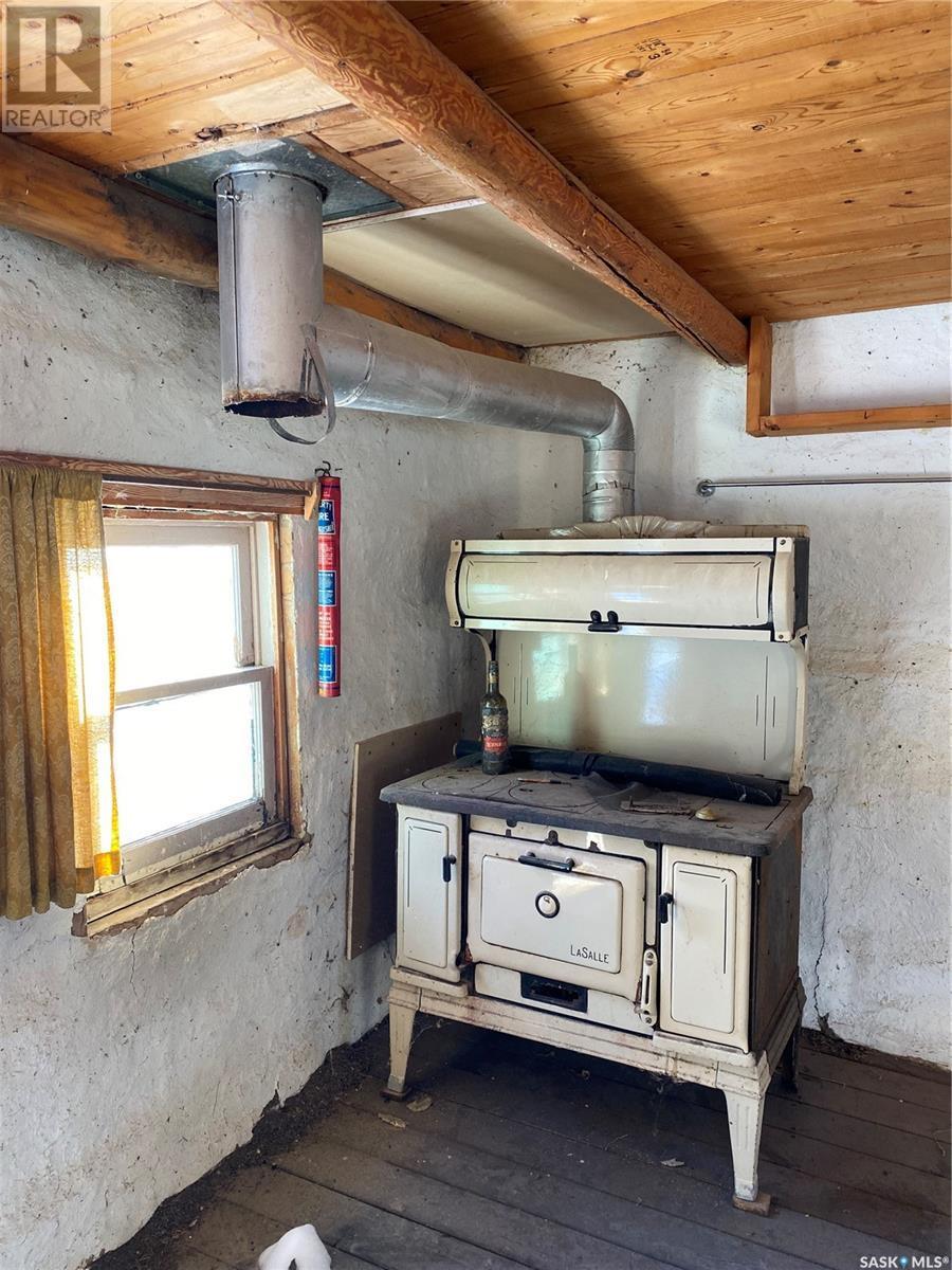 K B Acreage, Kellross Rm No. 247, SK - Indoor