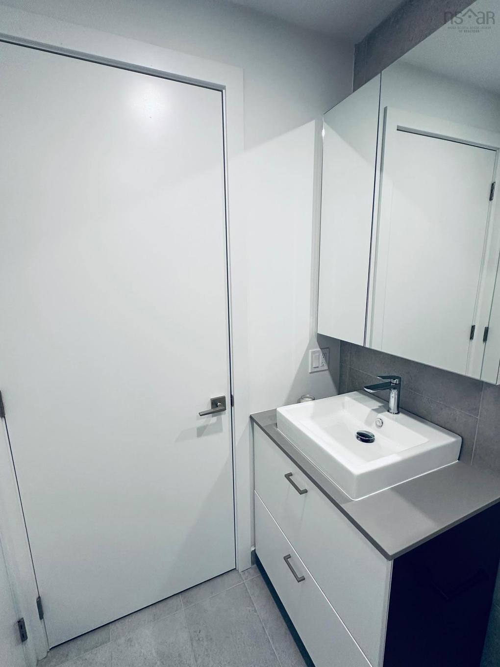 607 5511 Bilby Street, Halifax, NS