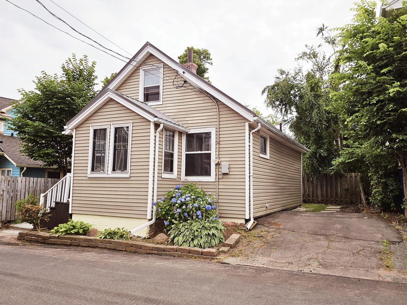 229 Cumberland Street, Charlottetown, PE