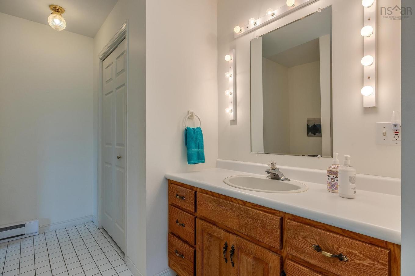 37 Orchard Heights, Maders Cove, NS