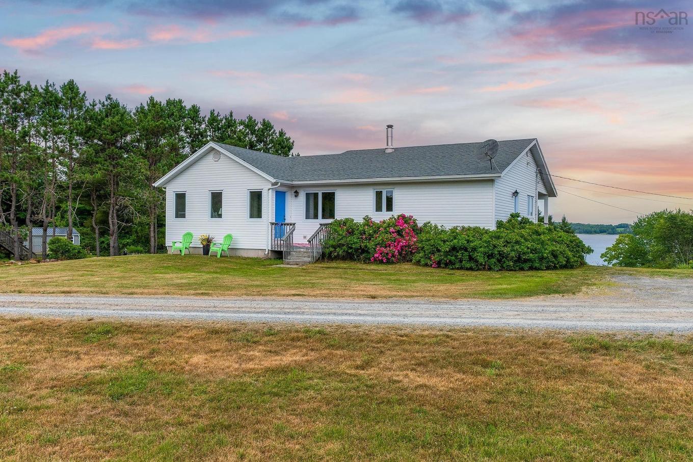 37 Orchard Heights, Maders Cove, NS
