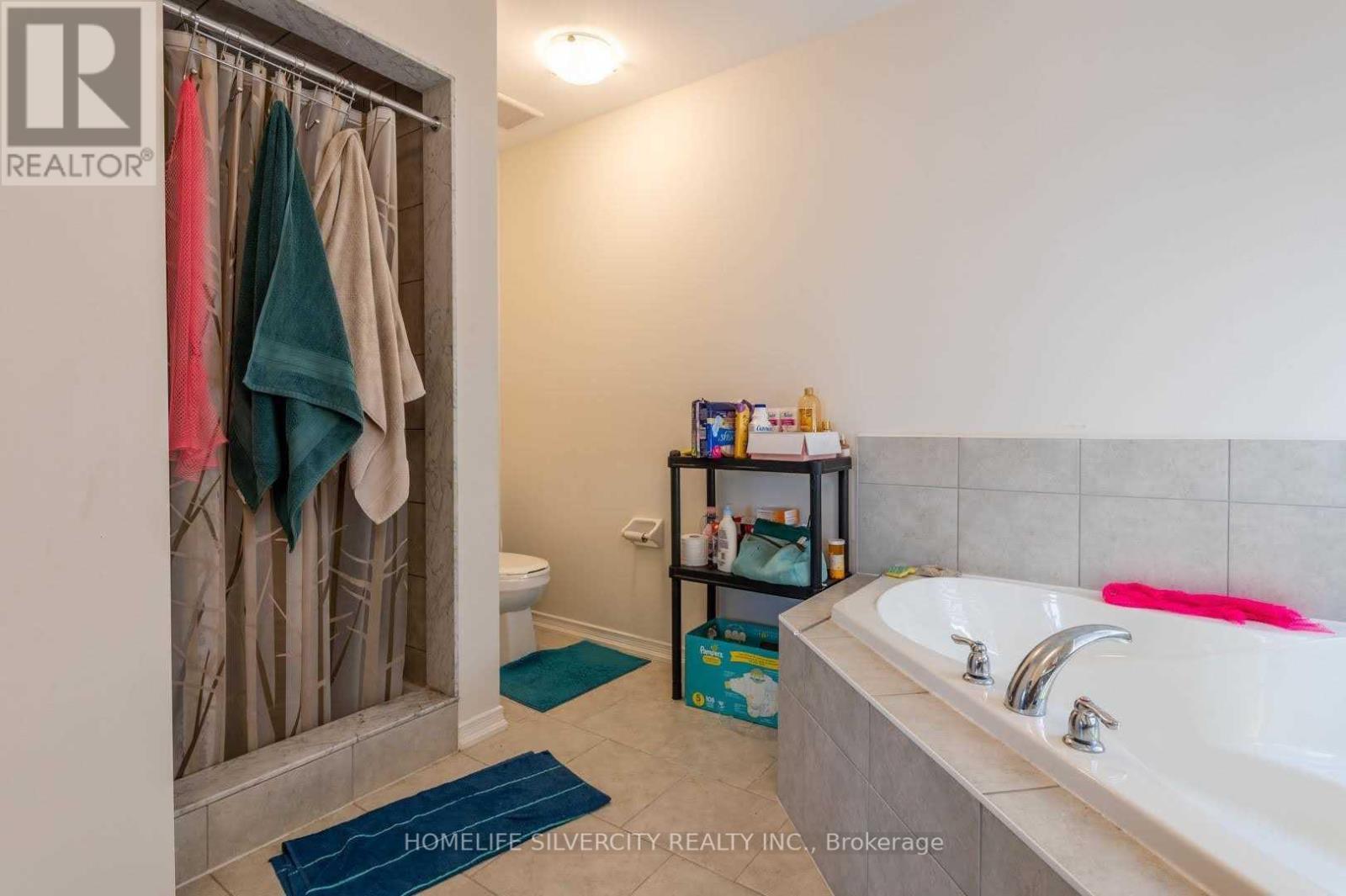 Main And 2Nd Floor - 45 Anderson Road, Brant, ON - Indoor Photo Showing Bathroom