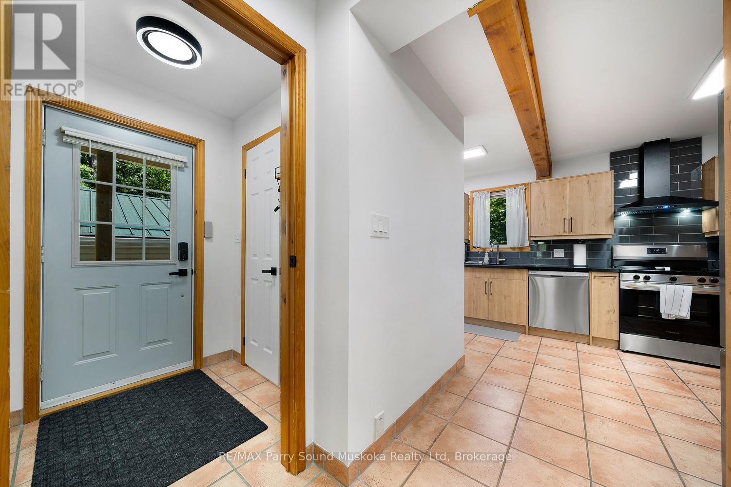 113 Bayview Drive, Carling, ON - Indoor Photo Showing Other Room