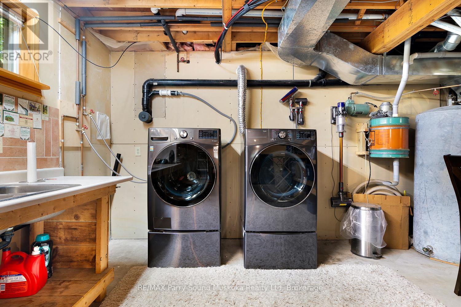 113 Bayview Drive, Carling, ON - Indoor Photo Showing Laundry Room